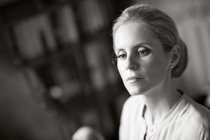 portrait of the bride, wedding bride preparation